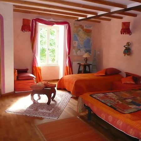 La Source, Vegetarian Guest House Chabeuil Exteriér fotografie