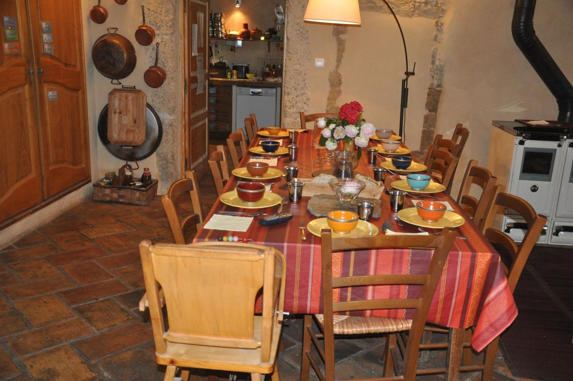 La Source, Vegetarian Guest House Chabeuil Exteriér fotografie