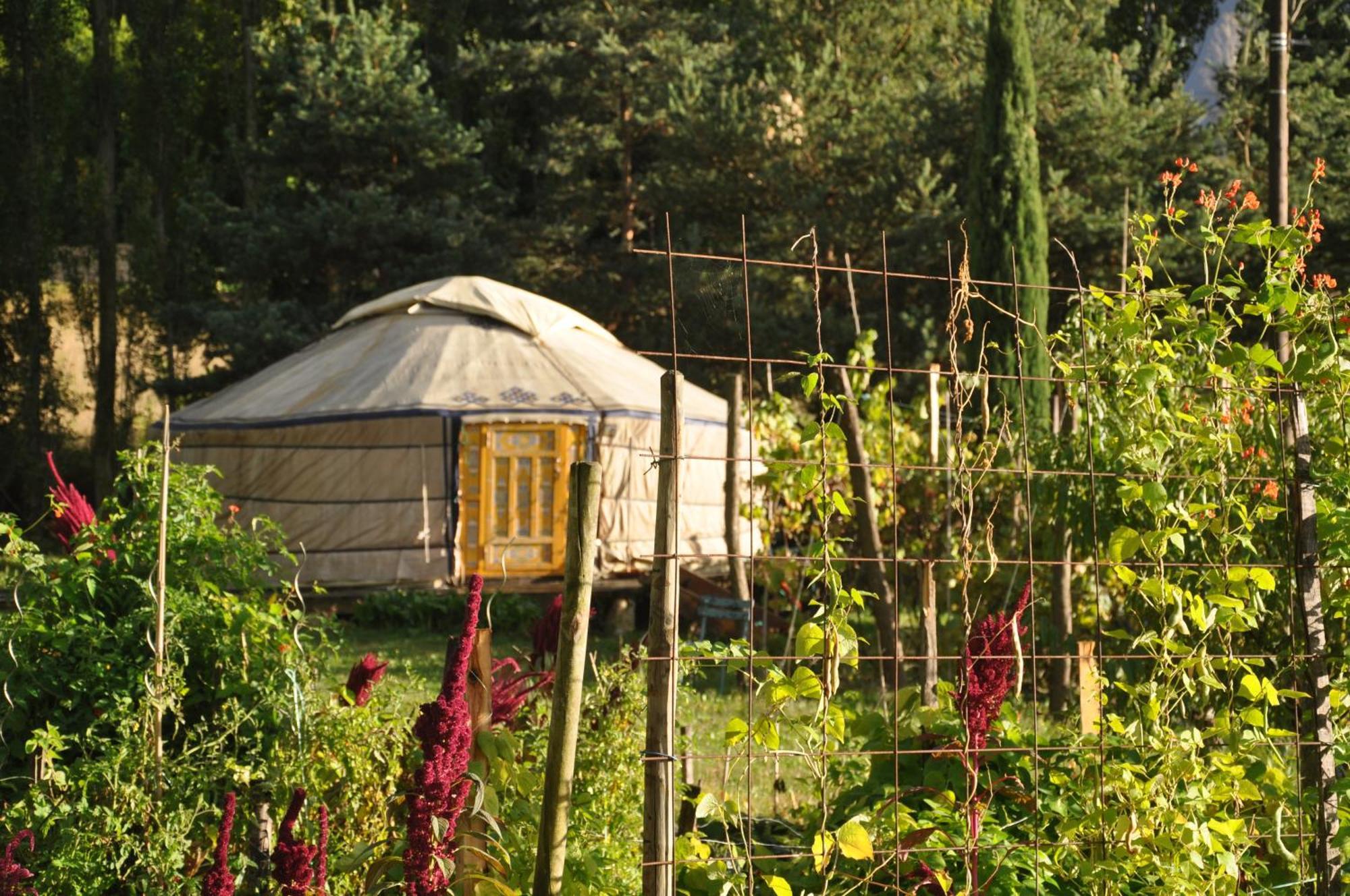 La Source, Vegetarian Guest House Chabeuil Exteriér fotografie