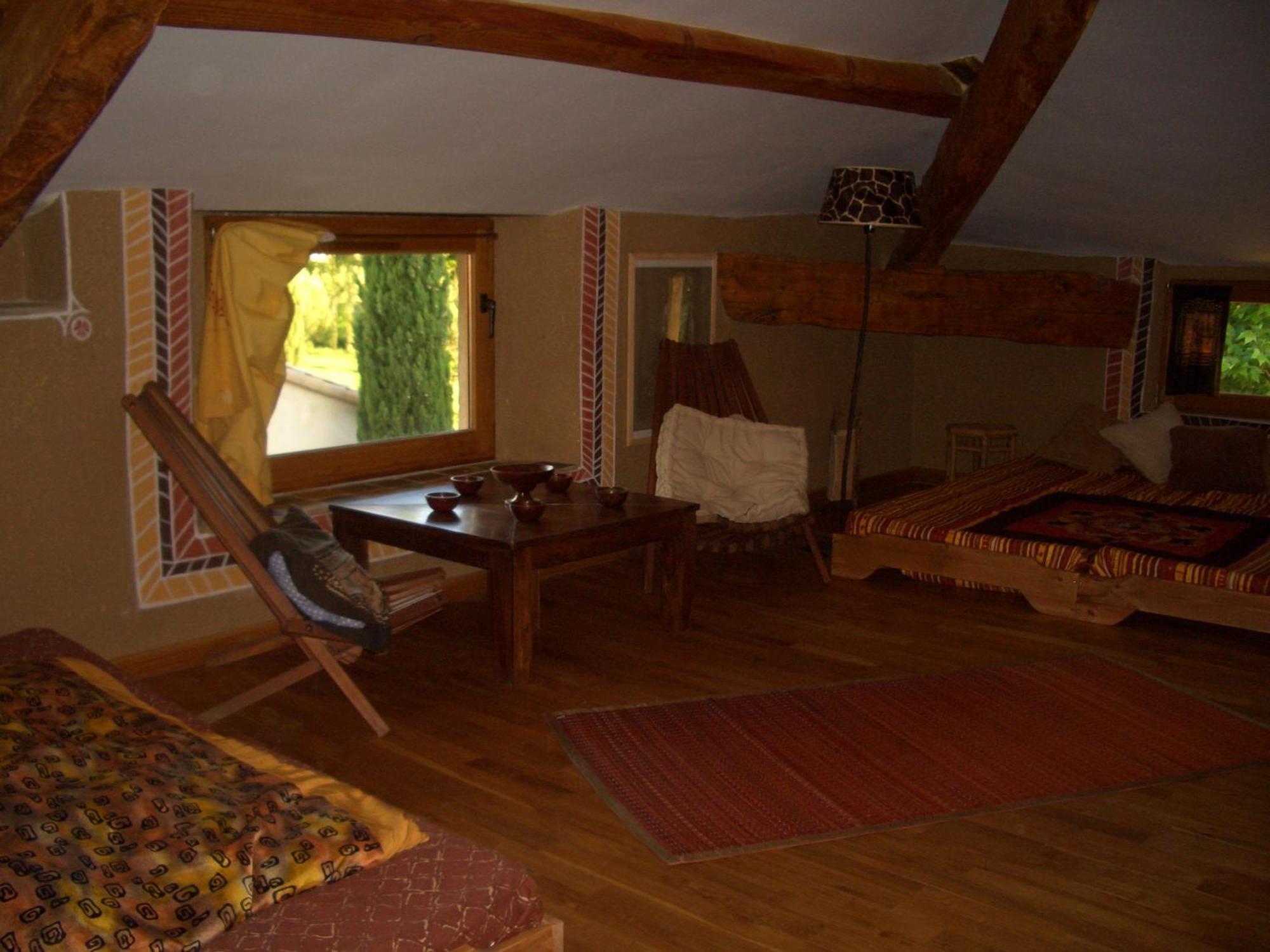 La Source, Vegetarian Guest House Chabeuil Exteriér fotografie