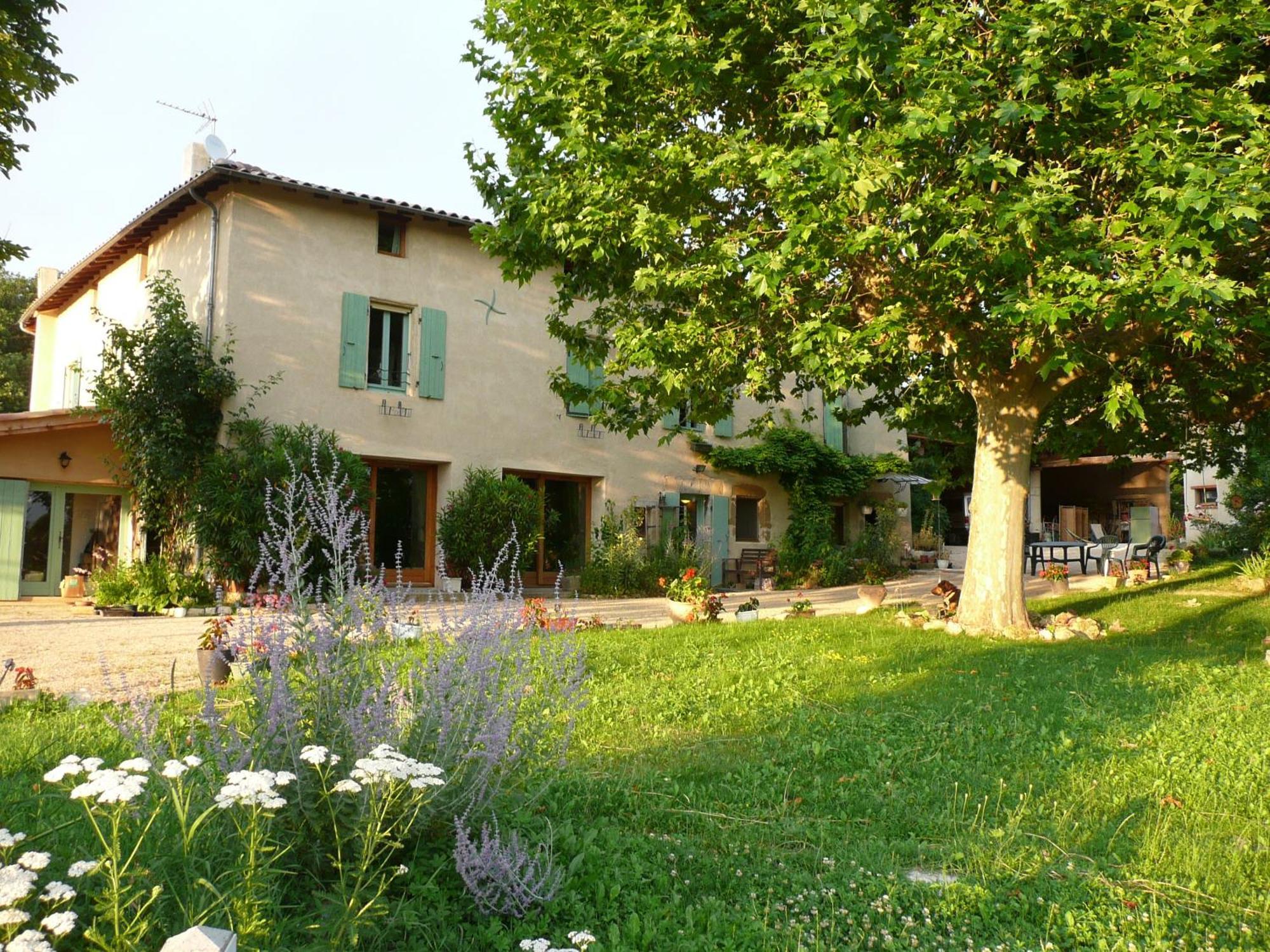 La Source, Vegetarian Guest House Chabeuil Exteriér fotografie