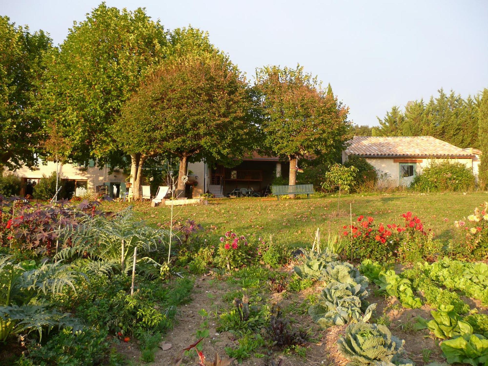 La Source, Vegetarian Guest House Chabeuil Exteriér fotografie